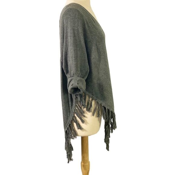Double Zero SET OF 2 Knit Ponchos Fringe Hem Long Sleeve Tan Gray Soft Size S - Picture 6 of 12